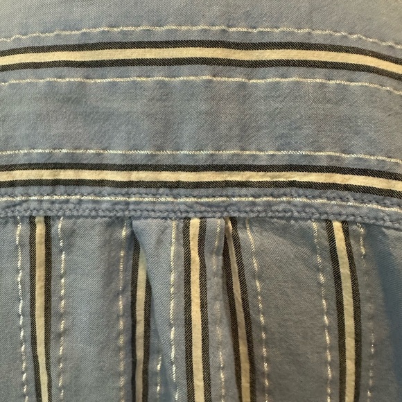St Johns Bay Striped Long Sleeve Shirt  Blue L EUC - Picture 4 of 8